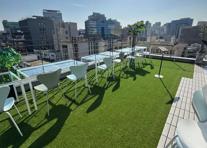 Appartement 201, Atelier Seongsu Riverside Loft Cherry Blossom Road River Airport Bus