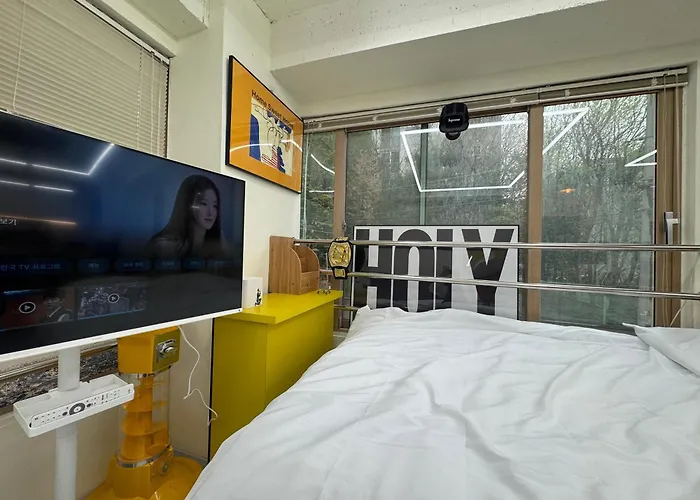Appartement 201, Atelier Seongsu Riverside Loft Cherry Blossom Road River Airport Bus