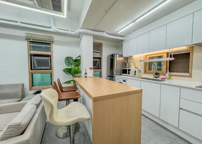 201, Atelier Seongsu Riverside Loft Cherry Blossom Road River Airport Bus