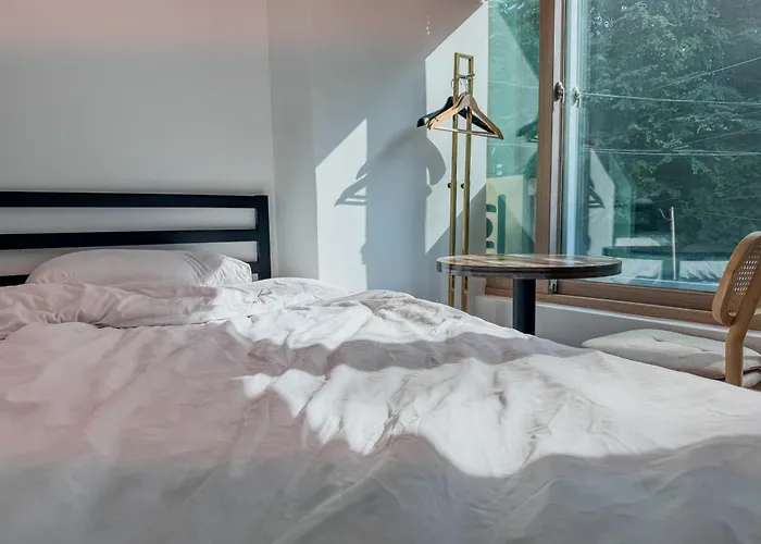 Apartment 201, Atelier Seongsu Riverside Loft Cherry Blossom Road River Airport Bus