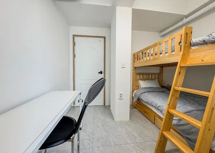 Apartment 201, Atelier Seongsu Riverside Loft Cherry Blossom Road River Airport Bus