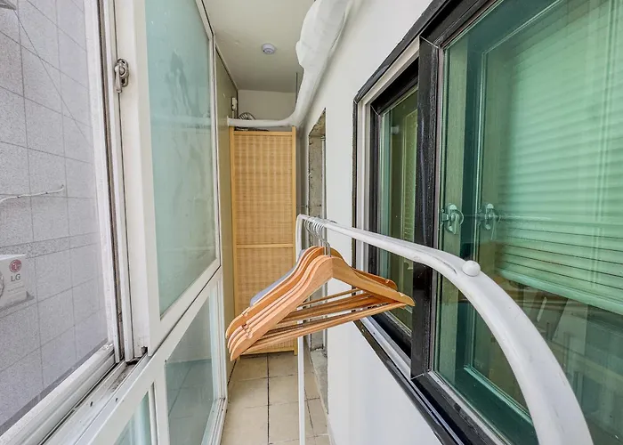 201, Atelier Seongsu Riverside Loft Cherry Blossom Road River Airport Bus Seoul